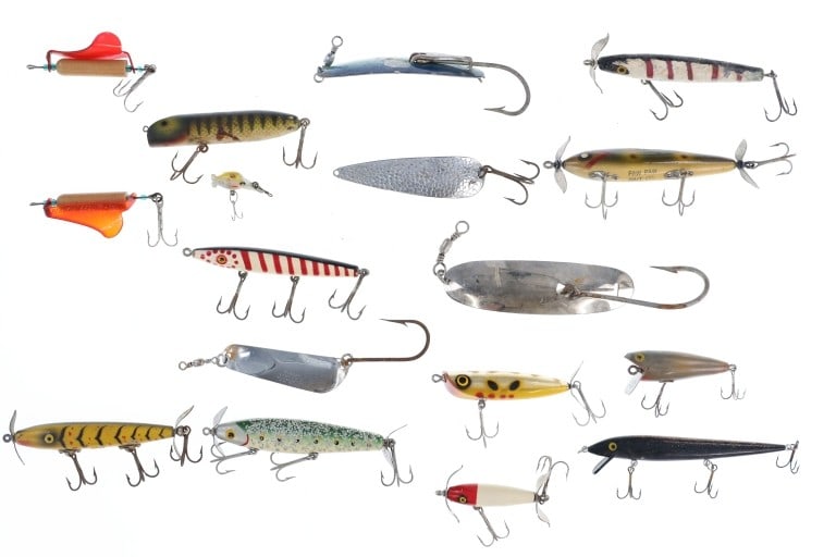 Early Fishing Lures From Various Brands (17) (1 of 9)