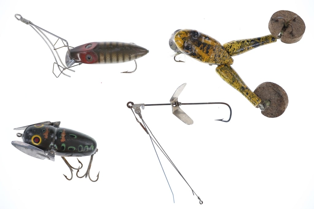 Early Heddon & Paw Paw Bait Co. Fishing Lures (4) (1 of 9)