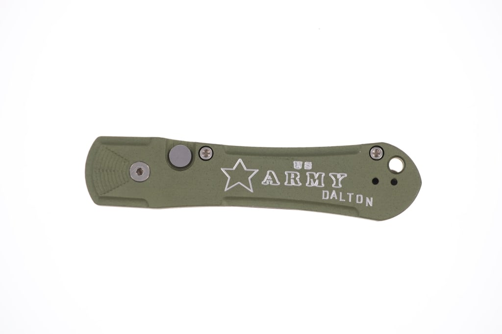 Rob Dalton Double D Spear Point Bead Blasted Knife: For your consideration is this Rob Dalton "Double D" spear point knife. This knife features a spear point, bead blast blade with an army green anodized aluminum frame that is marked reading, "US Army