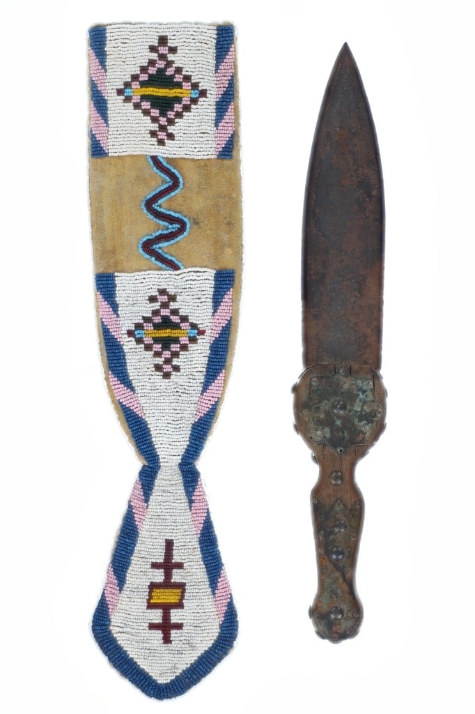 19th-C. Blackfeet Piegan Dag Knife & Sheath ex-Mus: This is a fabulous, large dag knife sheath and dag knife from the Blackfeet Piegan of Northern Montana of the 19th-century from an ex-museum collection. The sheath exhibits Indian tanned hide over