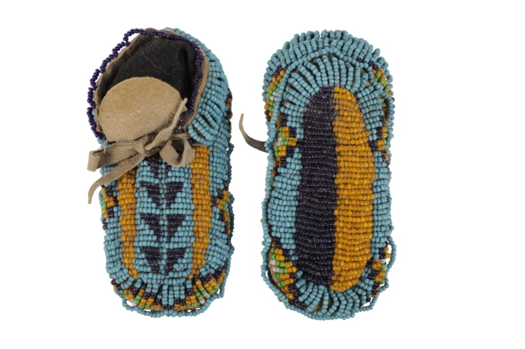 Northern Cheyenne Fully Beaded Moccasins ex-Cowans (1 of 12)