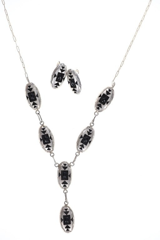 Navajo Sterling & Jet Black Earrings & Necklace: For your consideration is this Navajo, sterling & jet black shadow box style earrings and necklace set. The earrings show an oval shape of sterling set with a small, circular cabochon of jet black set