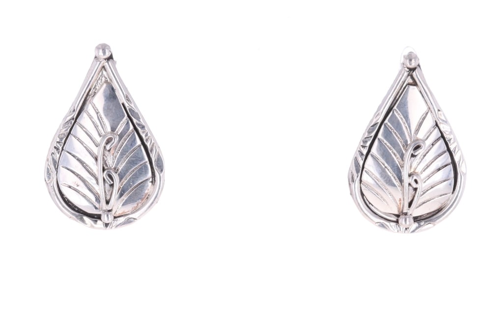 Navajo Herbert Tsosie Sterling Silver Earrings (1 of 4)