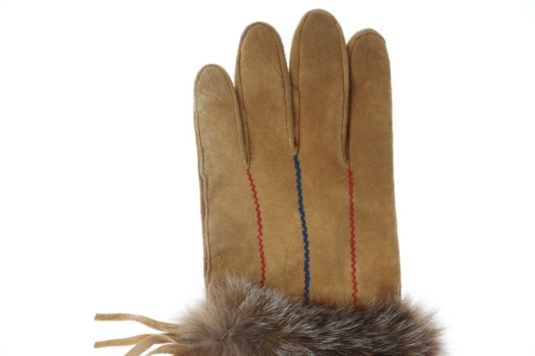 Ca. 1964 Cree Moose Hide Beaded Gauntlets - 8