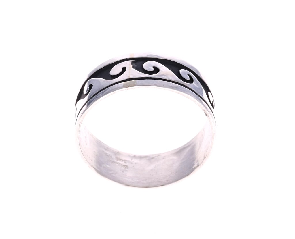 Navajo Tommy Singer Stamped Sterling Ring (1 of 8)