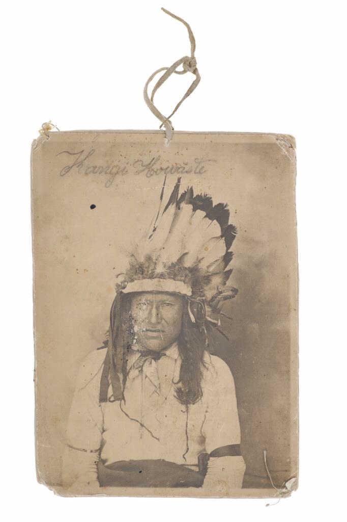 ca. 1890 Oglala Sioux Good Crow Cabinet Card (1 of 5)