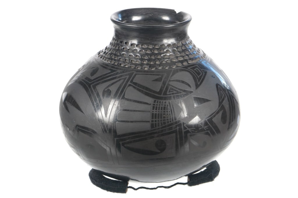 Mata Ortiz Black on Black Pottery Olla by Sandoval (1 of 9)