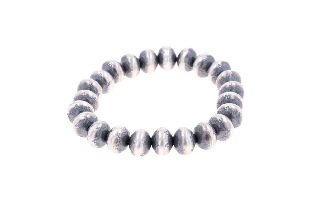 Navajo Byannen Halwood Navajo Pearl Bracelet (1 of 12)