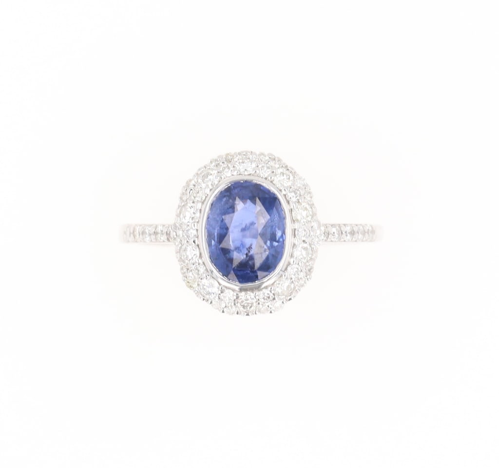 Beautiful Violet-Blue Sapphire 1.72 ct. VS1 Ring: The lot features a natural Violet-Blue Sapphire GIA certified center stone 1.72 carats set in a designer Oscar Friedman platinum ring with 0.46 carats VS1-VS2 Diamonds. Has a GGA GemAssure Gemological