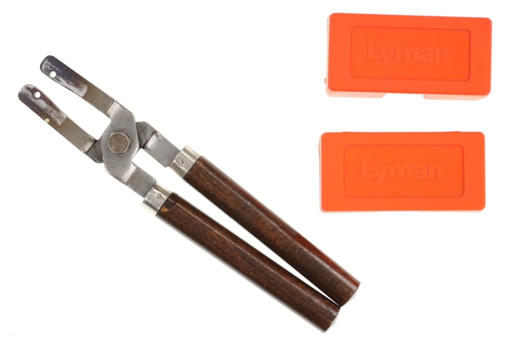 Lyman .40 CAL & .45 Colt Handheld Bullet Mold Pair (1 of 6)