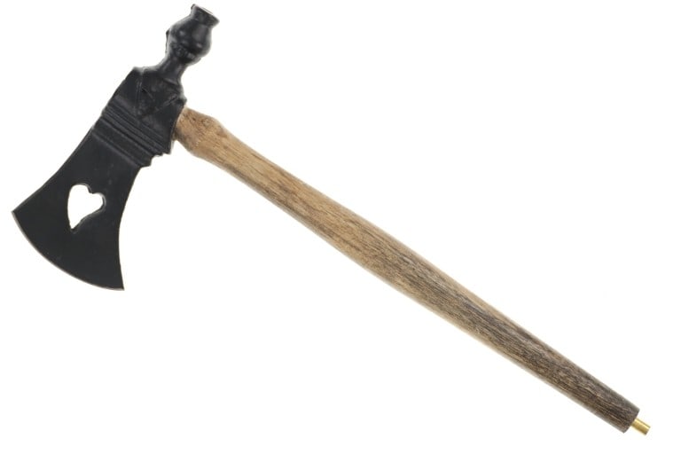 20th Century Weeping Heart Pipe Tomahawk: Featured in this lot is this lot is Weeping Heart pipe tomahawk circa 20th century. Provenance: From the Many Trails Collection at the former Indian Nation Trading Post in Livingston, Montana. The pip