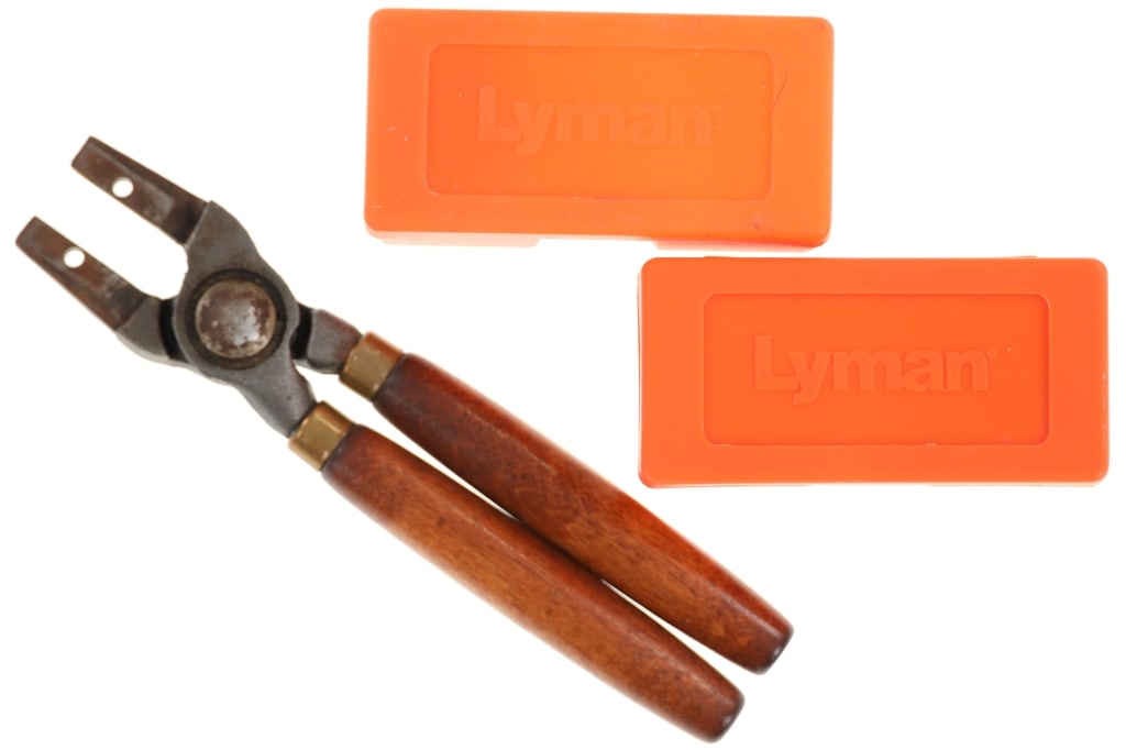 Lyman .40 CAL & .45 Cal Handheld Bullet Mold Pair (1 of 6)