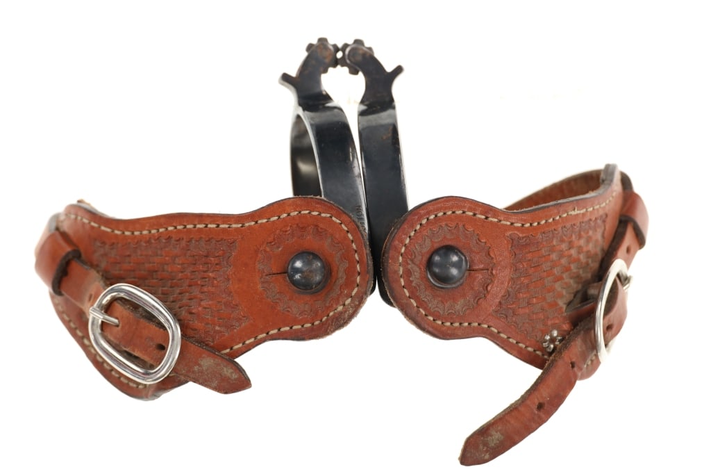 Dutton Blackened Steel Calf Roper Spurs & Leathers (1 of 6)