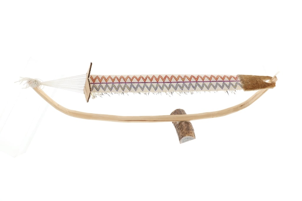 Great Lakes Woodland Quilled Ojibwe Bow Loom (1 of 11)