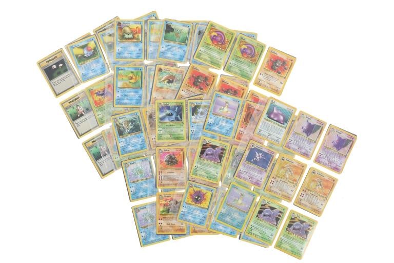 Pokemon Fossil Original Series Near Complete Deck: For your consideration is this incomplete Pokemon Fossil deck from the Original Series circa 2000. The Fossil set was the second expansion. This expansion brought the last of the 150 original Pok?mon 