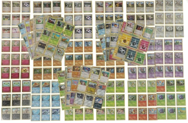 Pokemon XY Series Various Cards (600+): For your consideration are over 600+ Pokemon cards from the XY Series circa 2015 to 2016. This lot contains cards from Roaring Skies (XY Series), Ancient Origins (XY Series), Generations (XY Series)