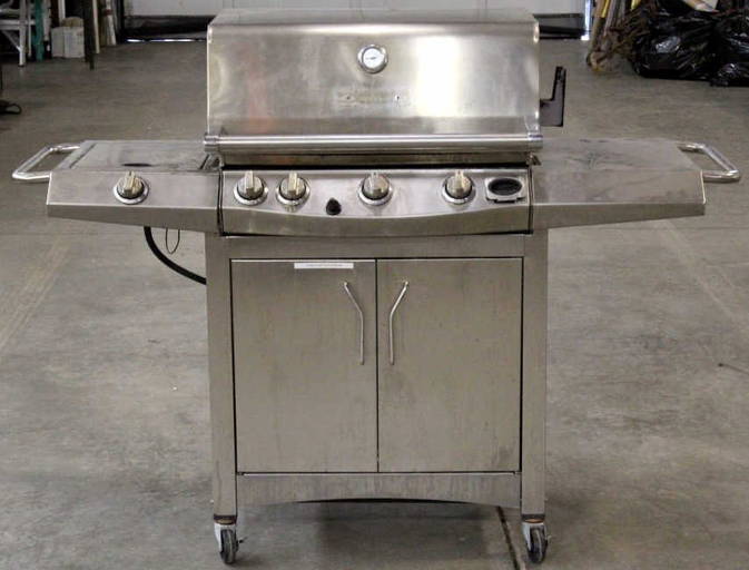 Front Avenue Stainless Steel Gas Grill