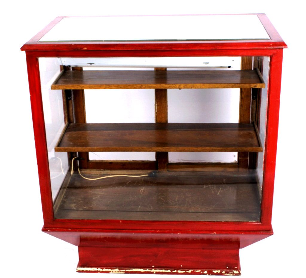 Antique Display Counter This lot features Apr 26, 2014