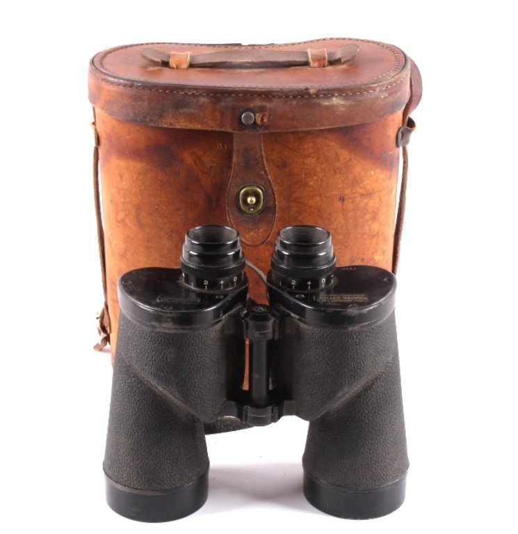WWII US M17 Binoculars & Leather Carrying Case Thi