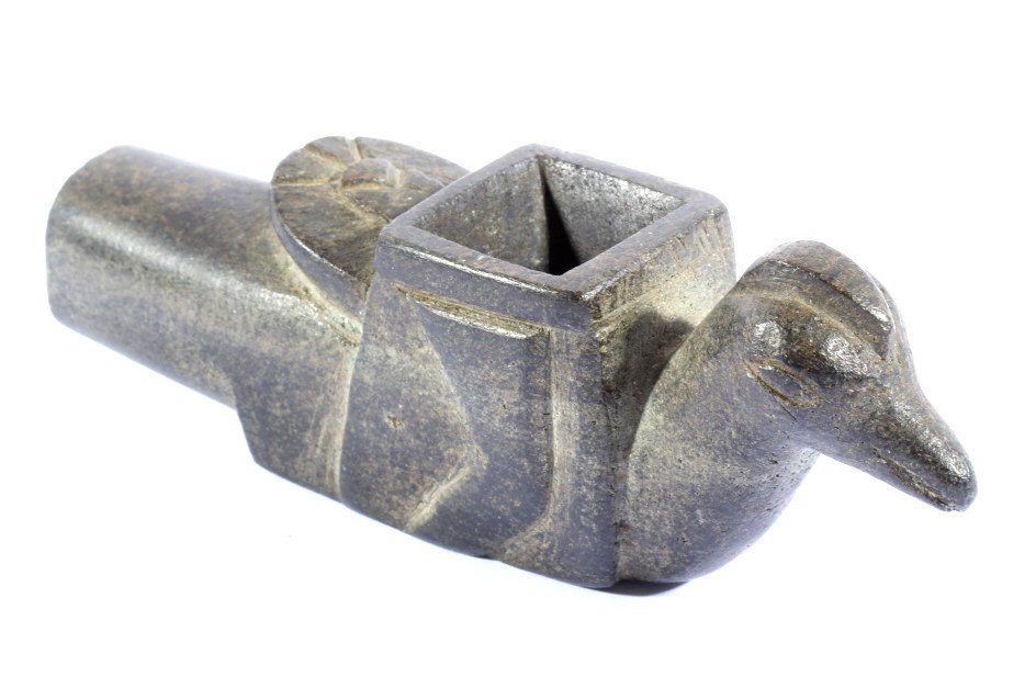 Early Moundville Mississippian Steatite Bird Pipe: This is a wonderful authentic Mississippian Culture Period Steatite face pipe from the Moundville Archaeological site. The piece shows a hand carved bird effigy design with the front having the bird��