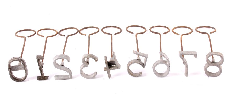 Montana Ranch Freeze Branding Iron Number Set: This is a set of freeze branding irons. They are numbered 0-8 (the "6" is also used as the "9") and are made from aluminum with steel handles. The freeze branding irons are in good condition. Each one