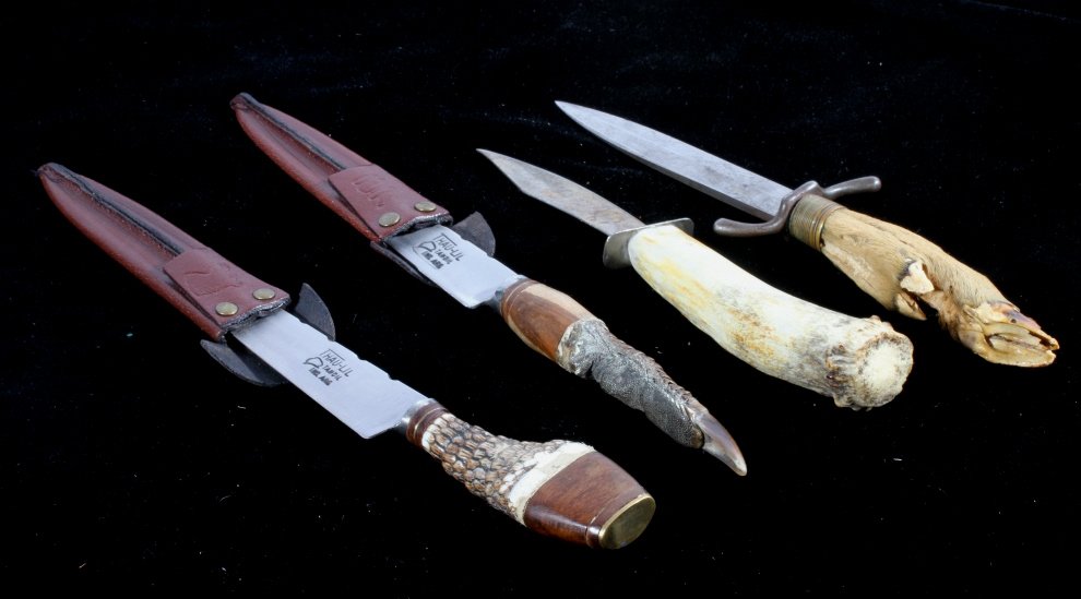 Assorted Collection Of Taxidermy Handle Knives: This lot features a collection of four rare knives with different froms of taxidermy style handles. The first knife has a alligator toe handle. The second features an armadillo tail handle. These kniv