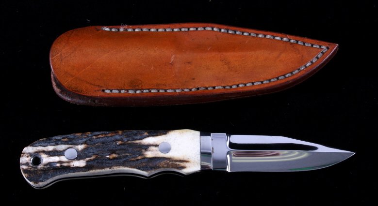 Joel Chamblin Custom Made Fixed Blade Knife: This is a Joel Chamblin custom made fixed blade knife with leather scabbard. The knife is marked "Chamblin" and features a beautiful stag horn handle. The knife and scabbard are in very good condition