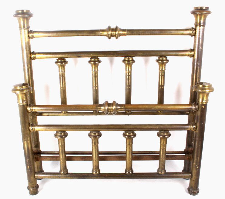 Early Mid Century Cannonball Brass Bed: This lot features a antique brass cannonball full size bed frame. This bed frame is in good condition for its age, it does show some wear and dents one foot show minor splitting. This bed was made aro