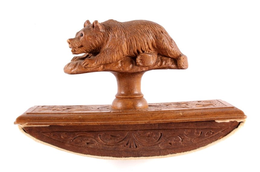 Antique Black Forest Carved Bear Ink Blotter: This is an antique Black Forest carved bear ink blotter. The handle for this piece is expertly hand carved showing a bear with incredible detail and craftsmanship. The top of the blotter has been carv