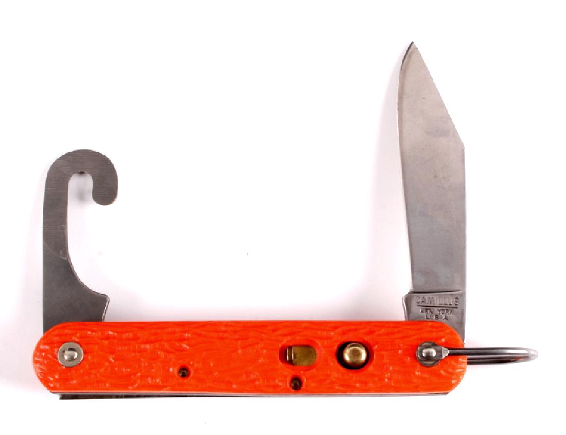 US Vietnam Fighter Pilot Camillus Switchblade: This is a rare original US Air Force issue fighter pilots escape switchblade knife made by Camillus, New York USA. The knife needs only one had to operate with a spring assisted push button mechanism 