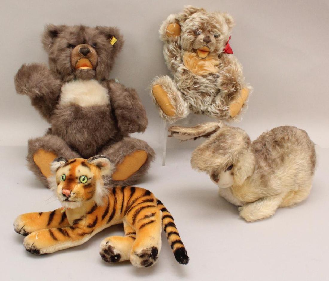 LOT OF (4) STEIFF ANIMALS: PAIR OF MARKED STEIFF "ZOTI" (1 of 3)