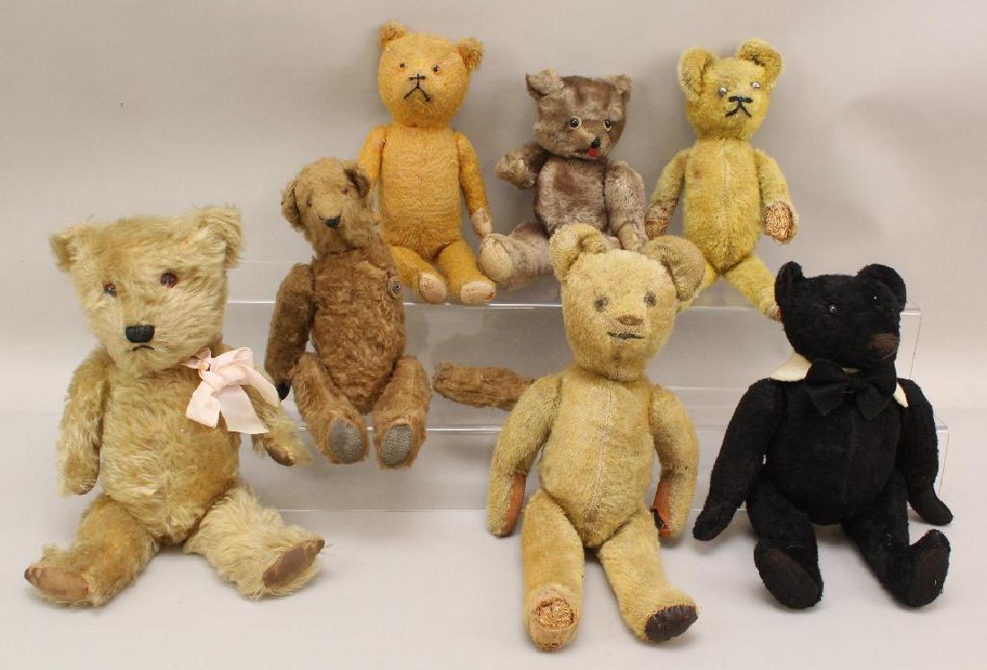LOT OF (7) VINTAGE & ANTIQUE BEARS. (1 of 4)