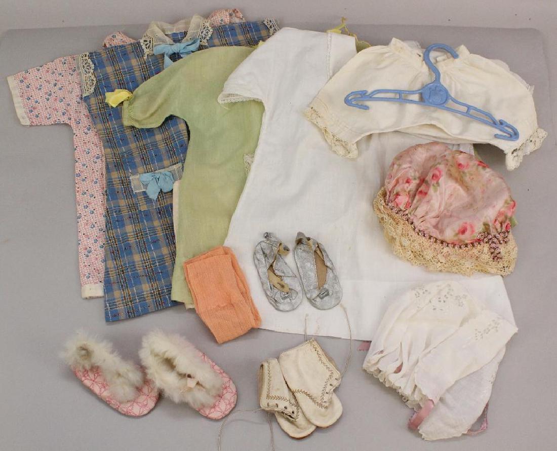 LOT OF ANTIQUE & VINTAGE DOLL & CHILDREN'S CLOTHING, (1 of 5)