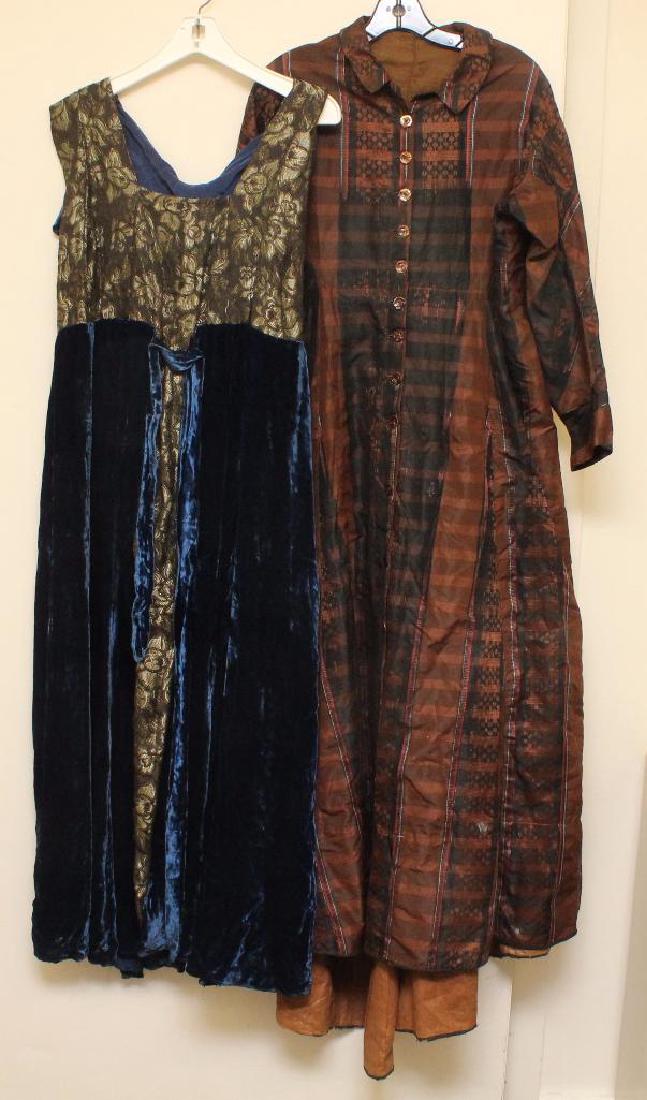 PAIR OF ANTIQUE LADIES' DRESSES: BROWN SILK DAY DRESS (1 of 3)
