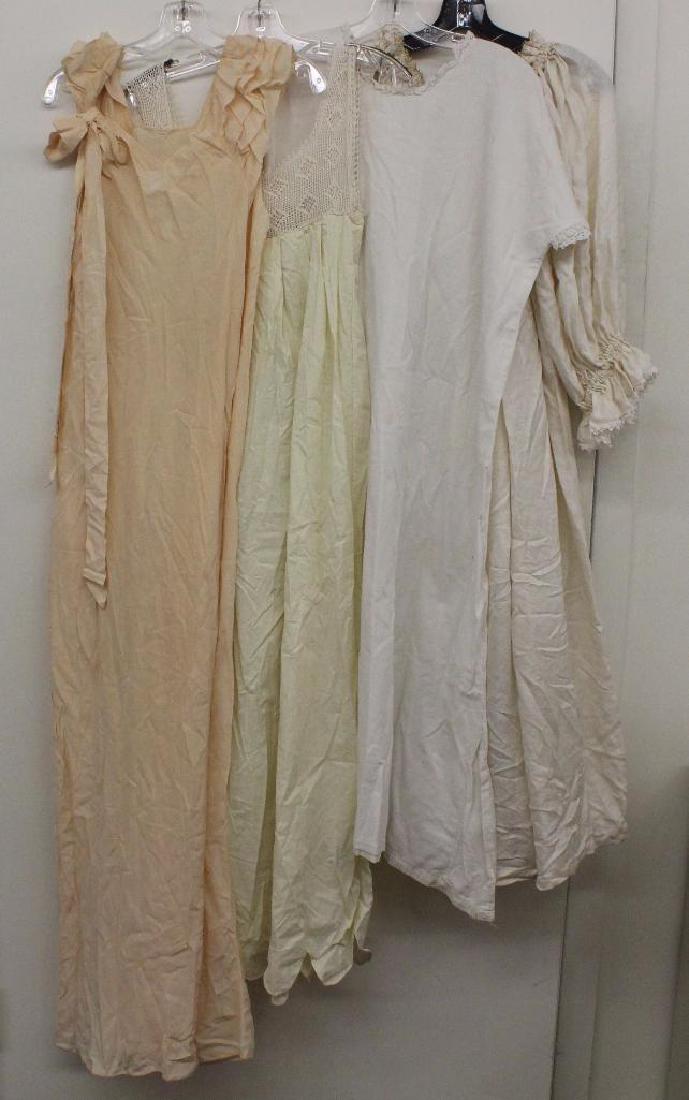 LOT OF (4) ANTIQUE/VINTAGE LADIES' NIGHT WEAR. (1 of 5)
