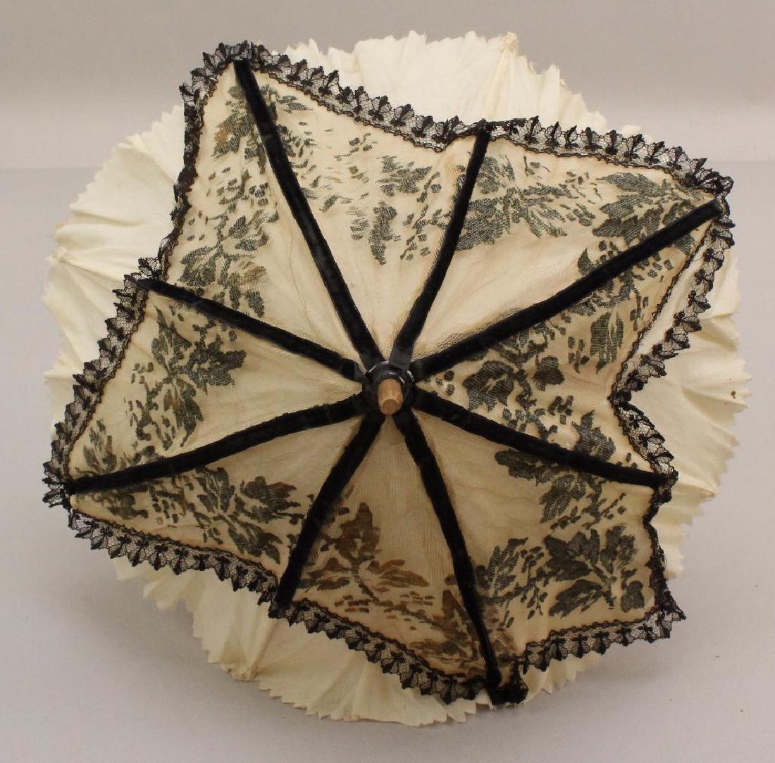 15 1/2" L. ANTIQUE DOLL PARASOL. (1 of 5)