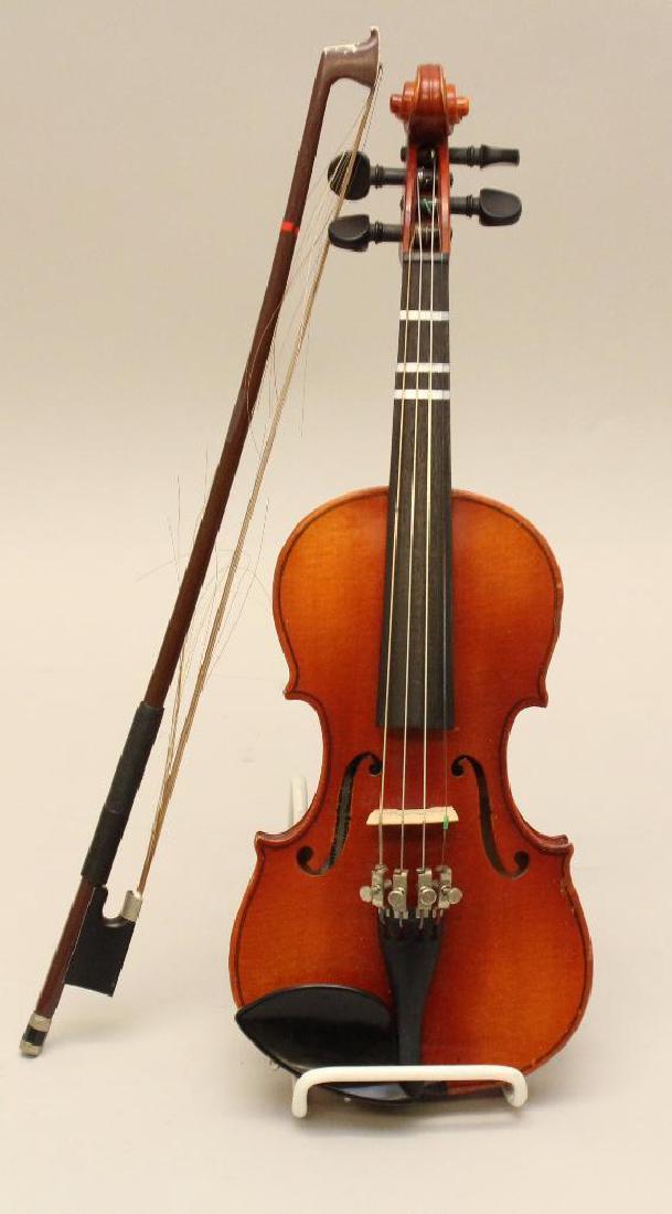 William Zeswitz Violin (1 of 6)