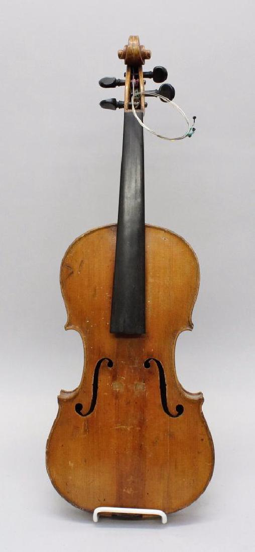 Antonio Stradivarius Violin (1 of 6)