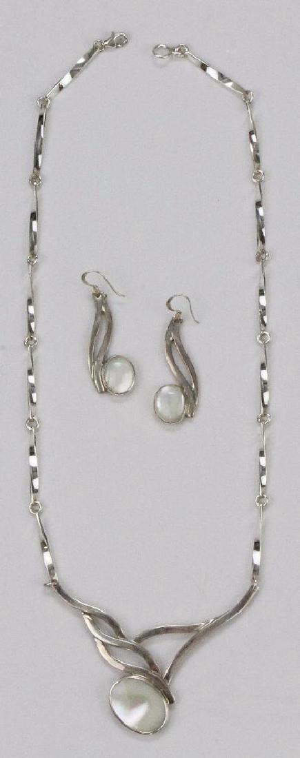 Necklace, Earrings. Mother of Pearl. Sterling Silver. (1 of 5)