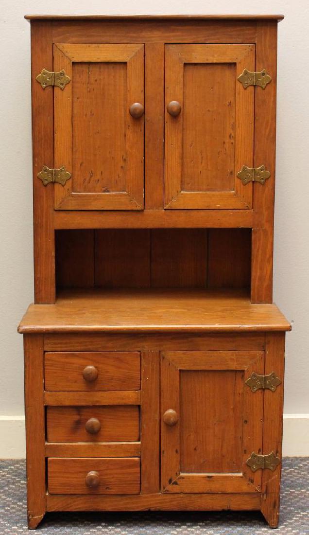 Child's step back cupboard (1 of 4)