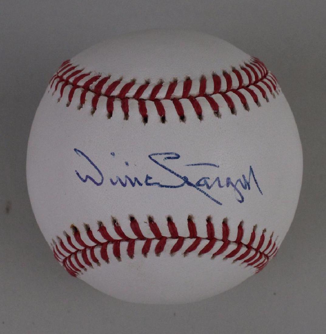 WILLIE STARGELL AUTOGRAPHED BASEBALL (1 of 3)