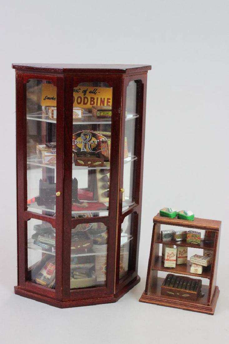 Tobacco shop Display case and 3 sided display (1 of 5)