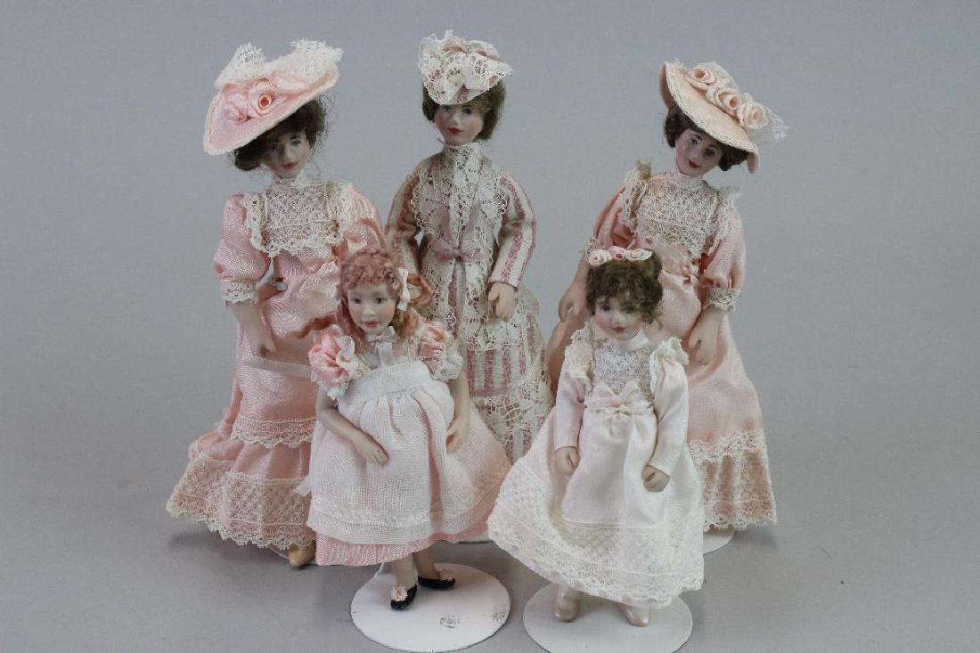 Summer Ladies and daughters out for a walk (1 of 6)