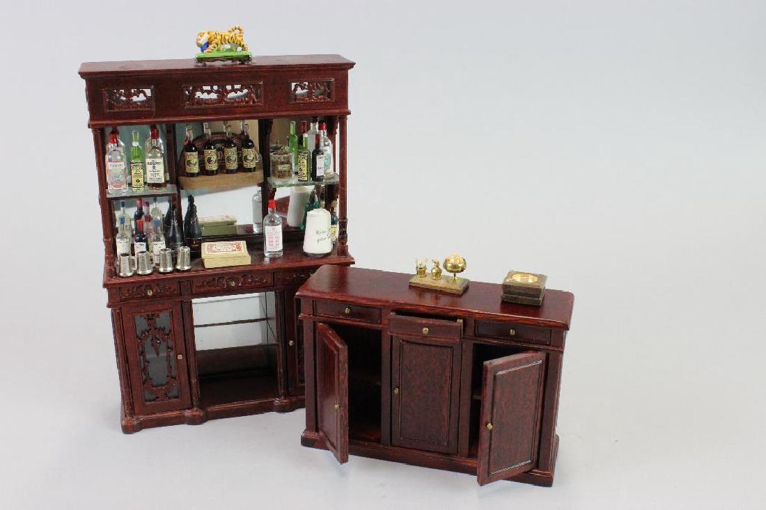 Front and back bar;   smoking set (1 of 4)
