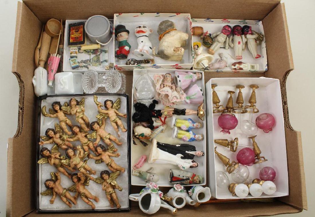 LOT OF ANTIQUE & VINTAGE MINIATURES. (1 of 4)