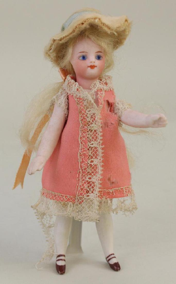 5 1/4" ALL BISQUE FRENCH TYPE "MIGNONNETTE". (1 of 5)