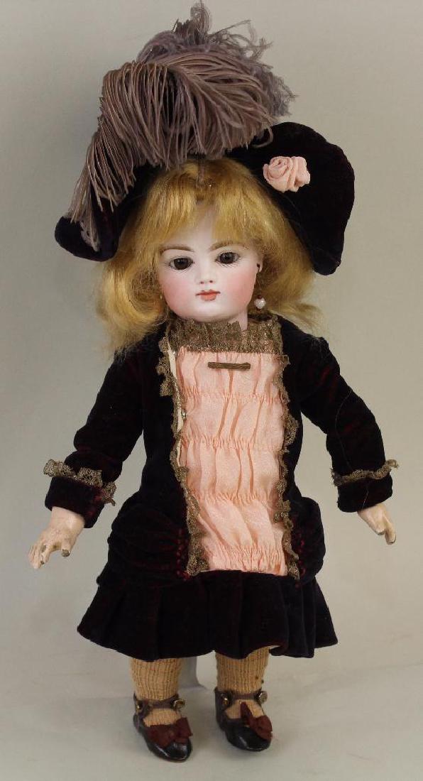 11 1/2" F. 3. G. ANTIQUE BISQUE HEAD DOLL. (1 of 10)