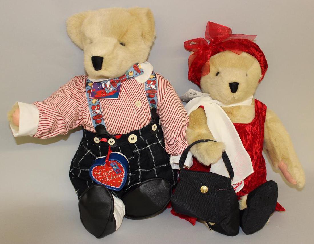 PAIR OF VANDERBEAR  1996 "PAINT THE TOWN RED" VALENTINE (1 of 1)