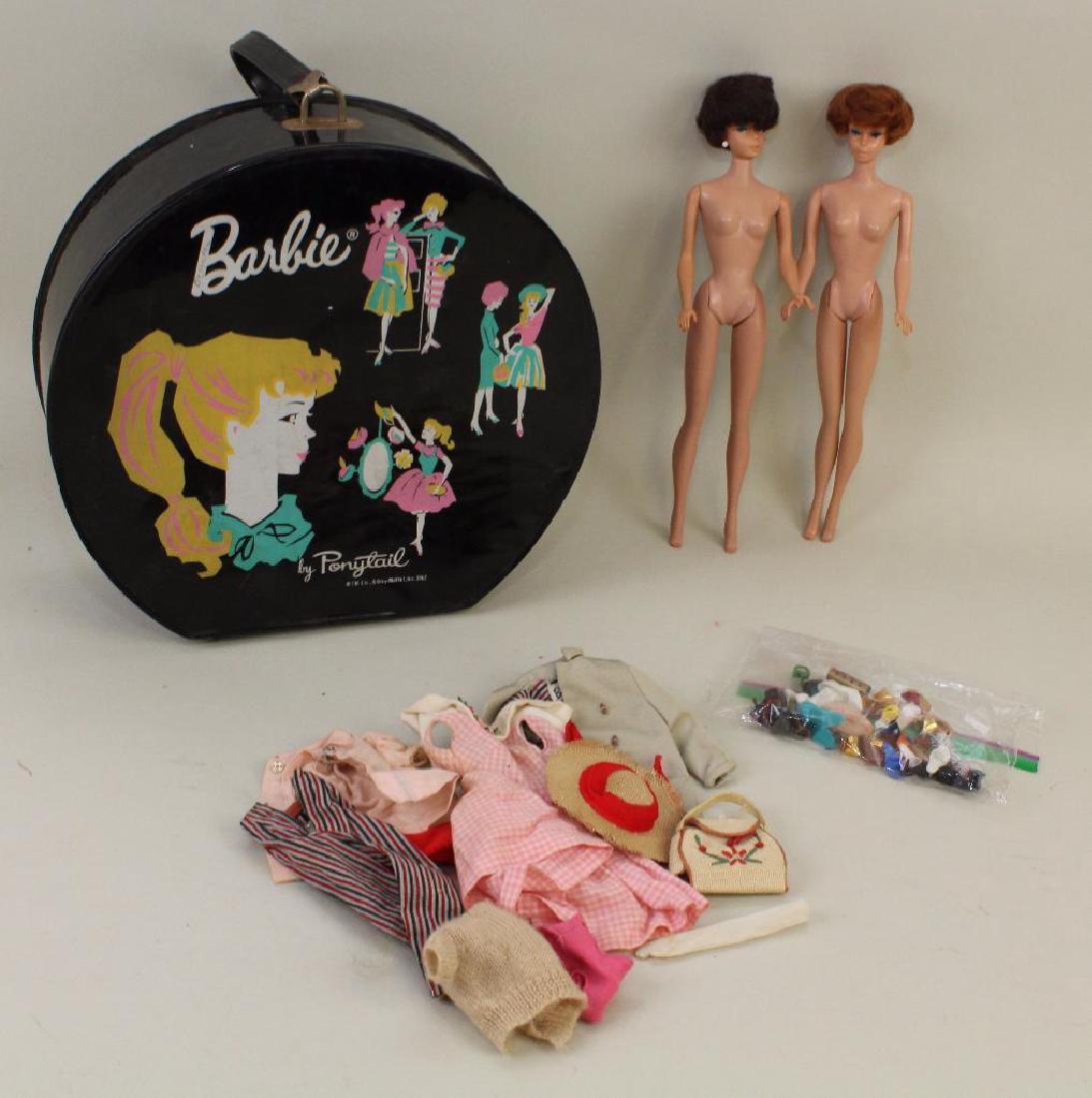 LOT OF BARBIE FAMILY: (2) BUBBLE CUT BARBIE DOLLS, TAGG (1 of 7)