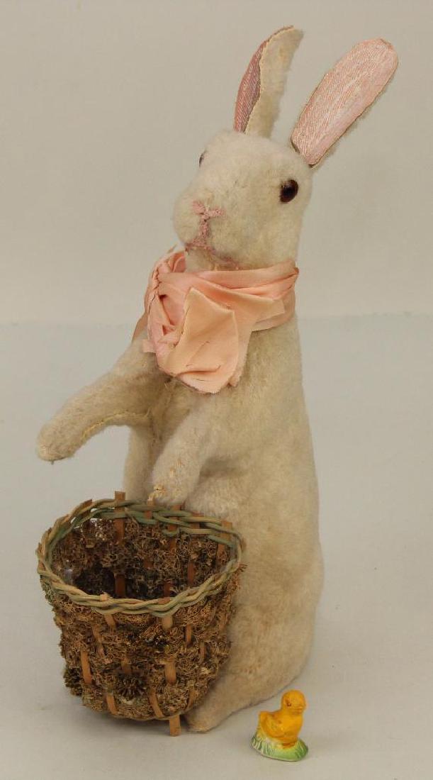 12" VINTAGE UNMARKED PAPIER MACHE RABBIT CANDY CONTAINE (1 of 2)